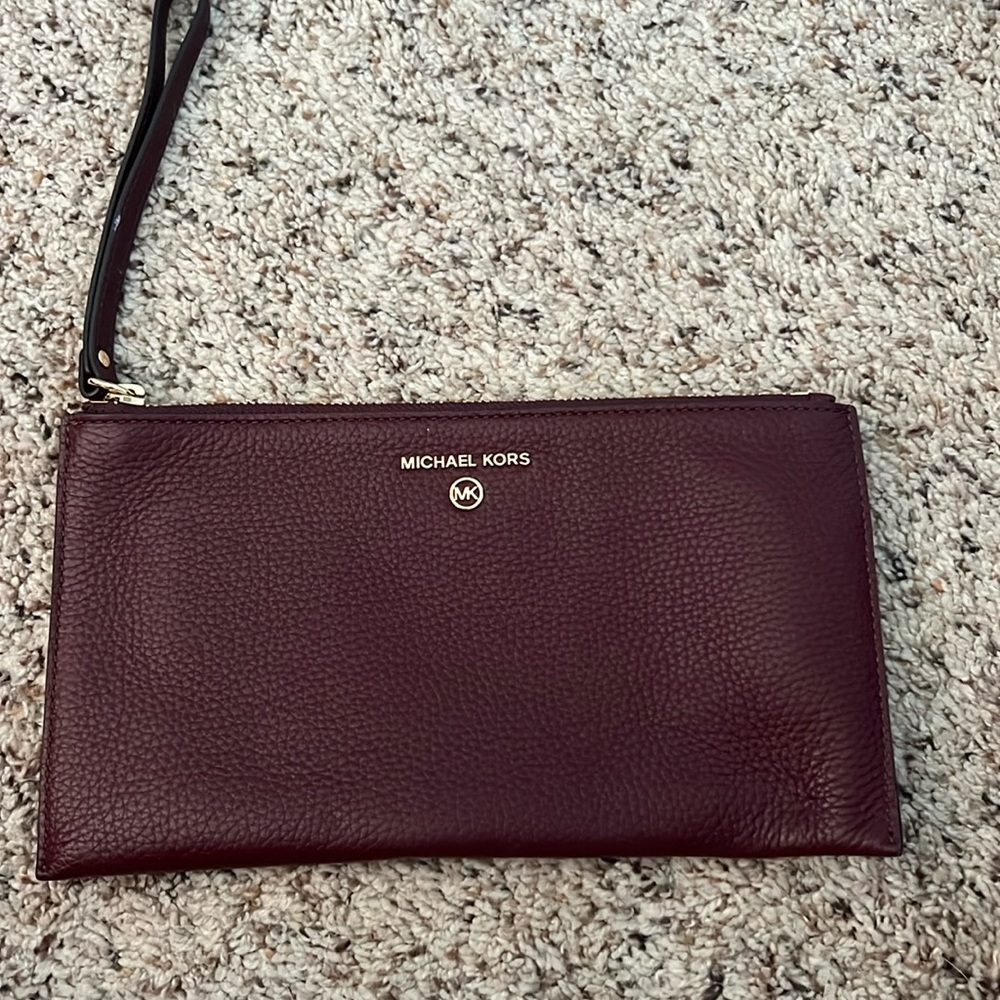 Michael Kors Burgandy Wrislet